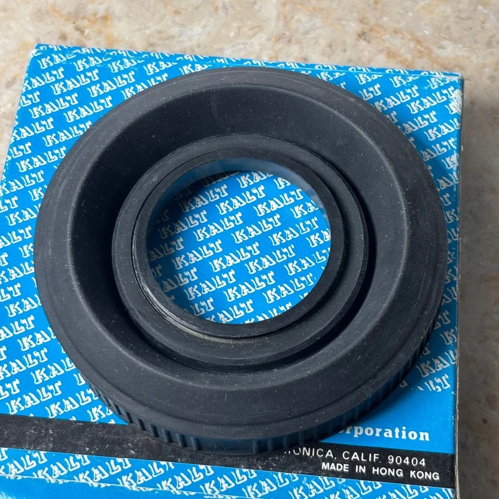 Kalt Wide Angle Rubber Lens Shade 49mm‎ Black Screw-in Hood Vintage Accessory